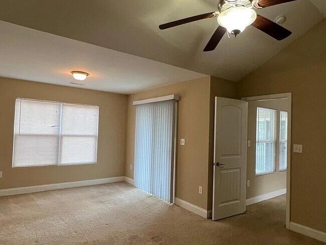Building Photo - 308 Marquis Ct