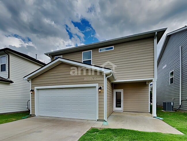 Building Photo - 5079 Trailwater Dr