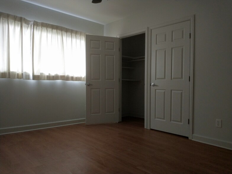 Building Photo - 8802 Ilona Ln