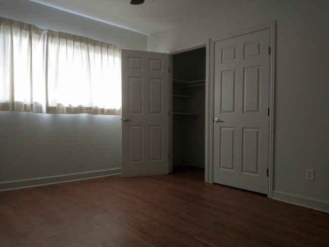 Building Photo - 8802 Ilona Ln