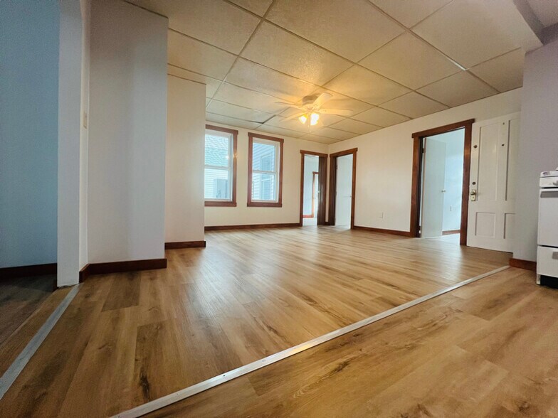 Building Photo - 185 Brownell St