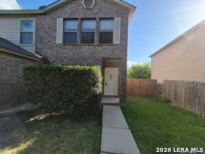Building Photo - 6623 Highland Grass