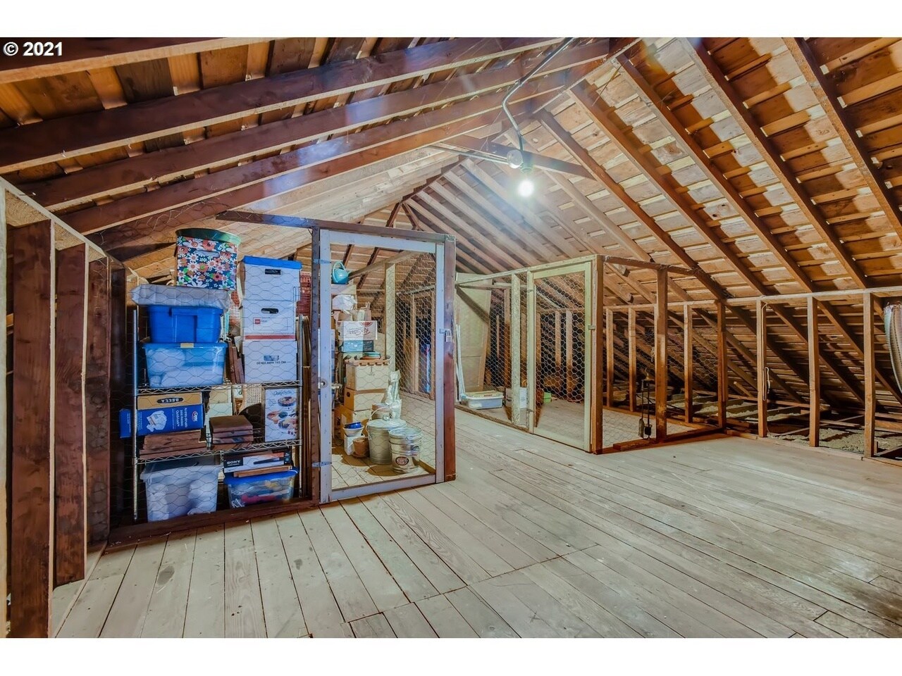 Attic - 1223 NE Schuyler St