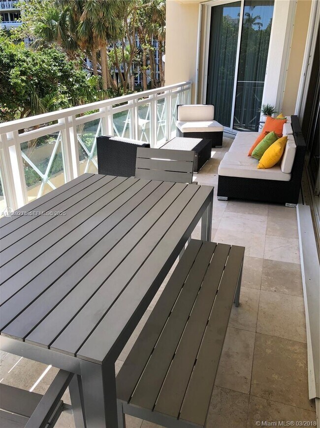 Building Photo - 430 Grand Bay Dr