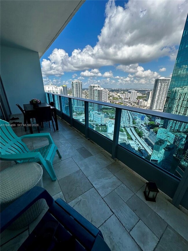 Building Photo - 200 Biscayne Blvd Way