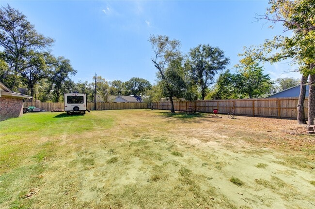 Building Photo - 16523 Rawhide Trail