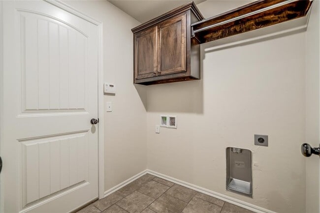 Building Photo - 12716 Heritage Oaks Dr