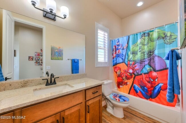 Building Photo - Kings Ranch