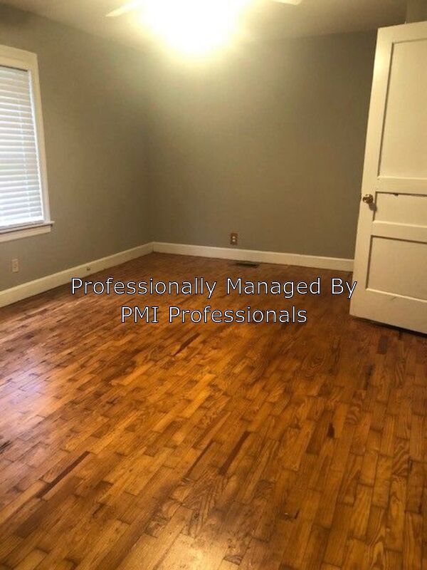 Building Photo - 909 Haynes Dr