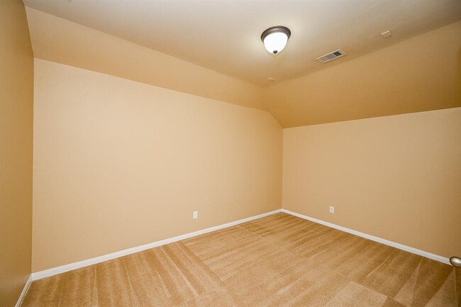 Building Photo - 7818 Iris Glen Ln