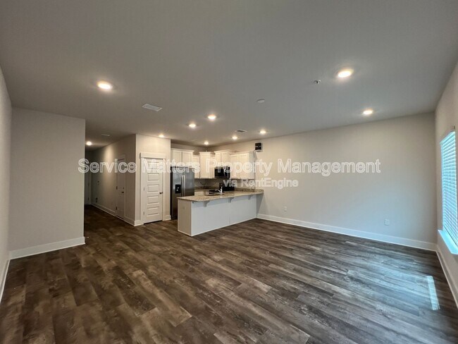 Building Photo - 1615 Iroquois Ct