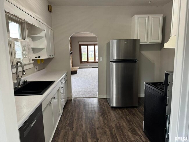 Building Photo - 3122 W Locust St