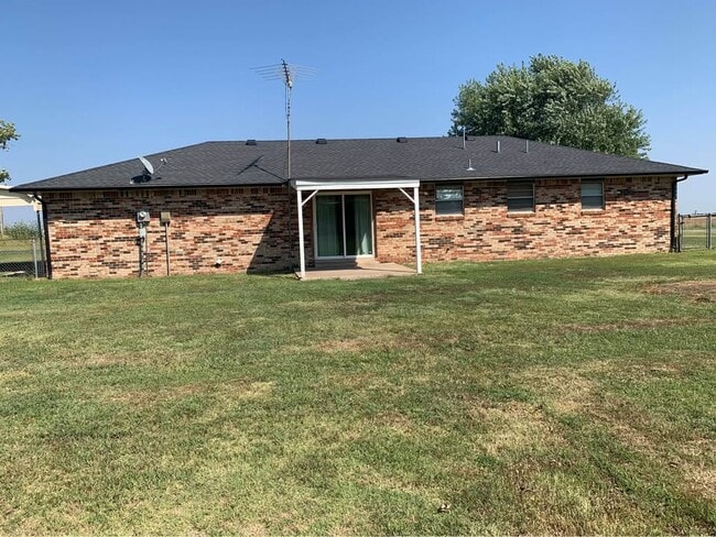Building Photo - 5410 Clark Dr