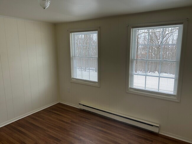 Building Photo - 109 Brylin Dr