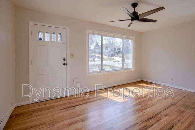 Building Photo - 3934 Monroe St