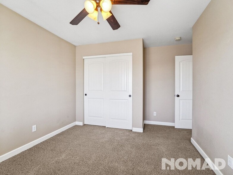 Building Photo - 13035 Tamarac Pl