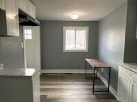 Building Photo - 1309 W Pruitt St