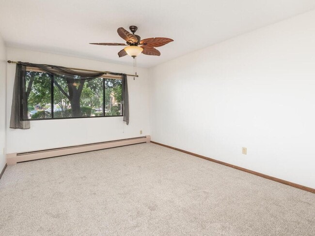 Building Photo - 4101 Parklawn Ave
