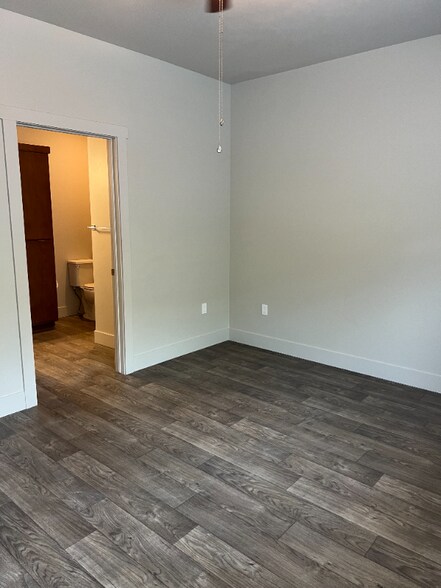 Building Photo - 3344 N Ladalia Dr