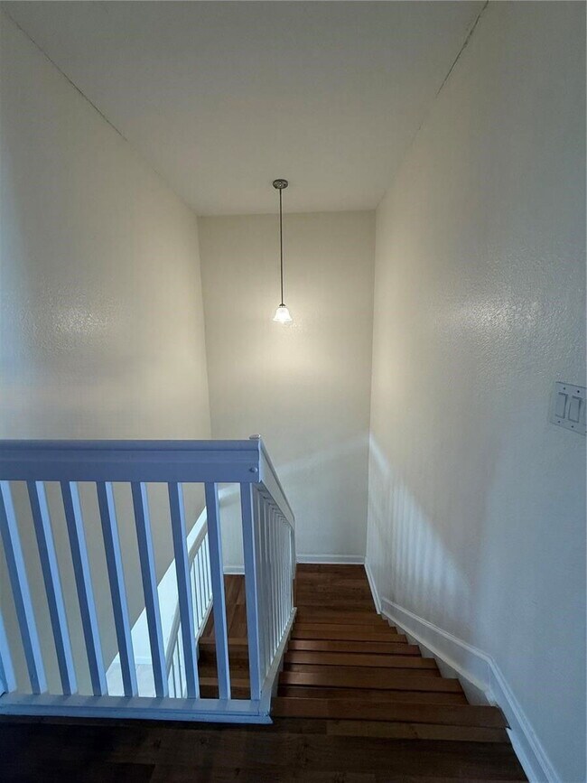 Building Photo - 15030 SW 9th Terrace