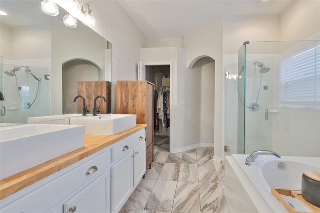 Building Photo - 1129 Emerald Hill Way