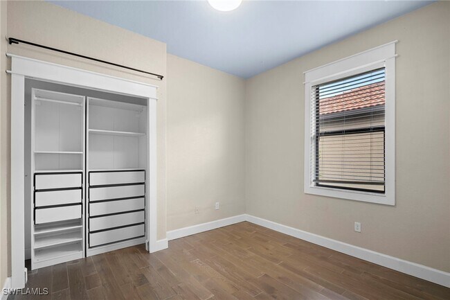 Building Photo - 12129 Country Day Cir