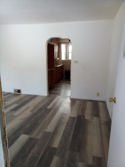 Building Photo - 713-715 15th Pl