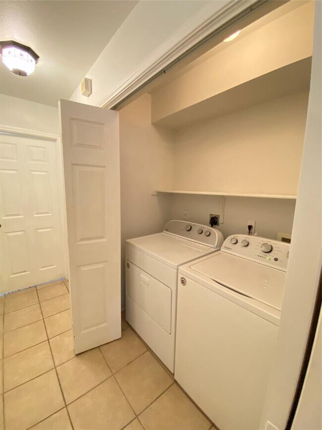 Building Photo - 616 Paso Fino Trail