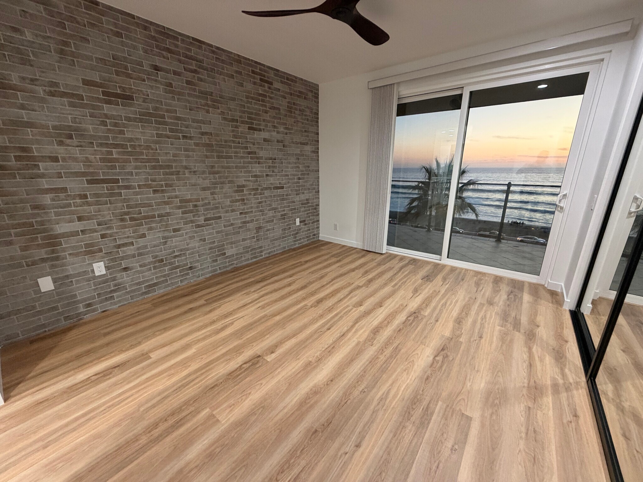 Building Photo - 111 Tamarack Ave