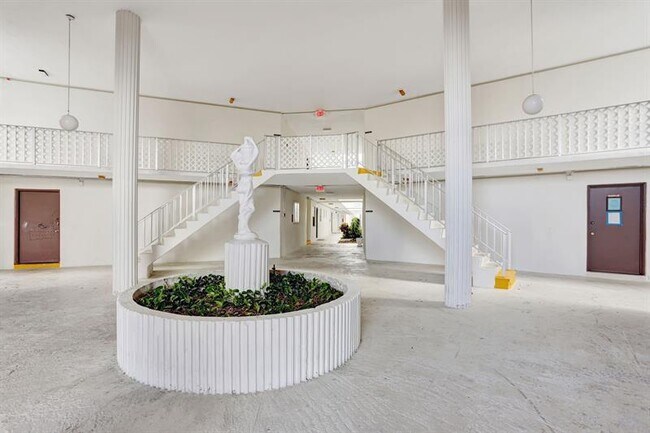 Building Photo - 6507 Winfield Blvd