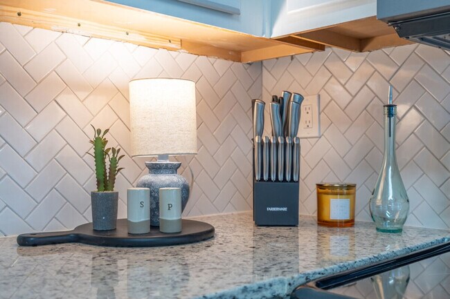 Building Photo - 104 Kingston Pointe Dr