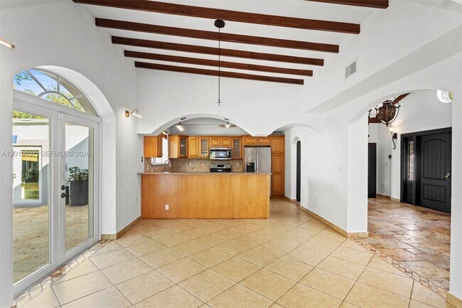 Building Photo - 7975 Sunset Dr