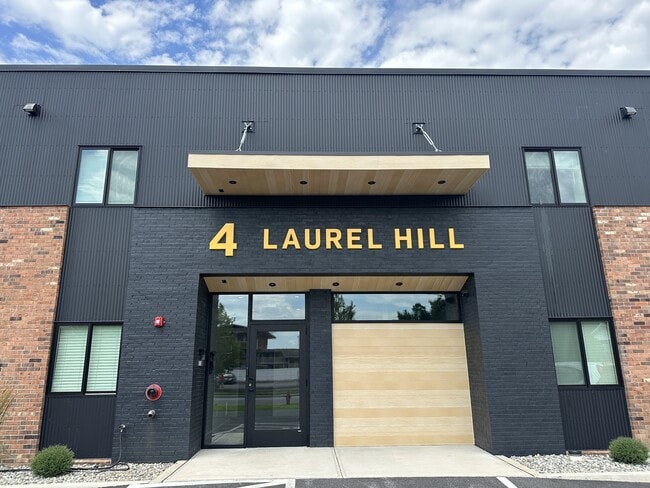 Building Photo - 4 Laurel Hill Dr
