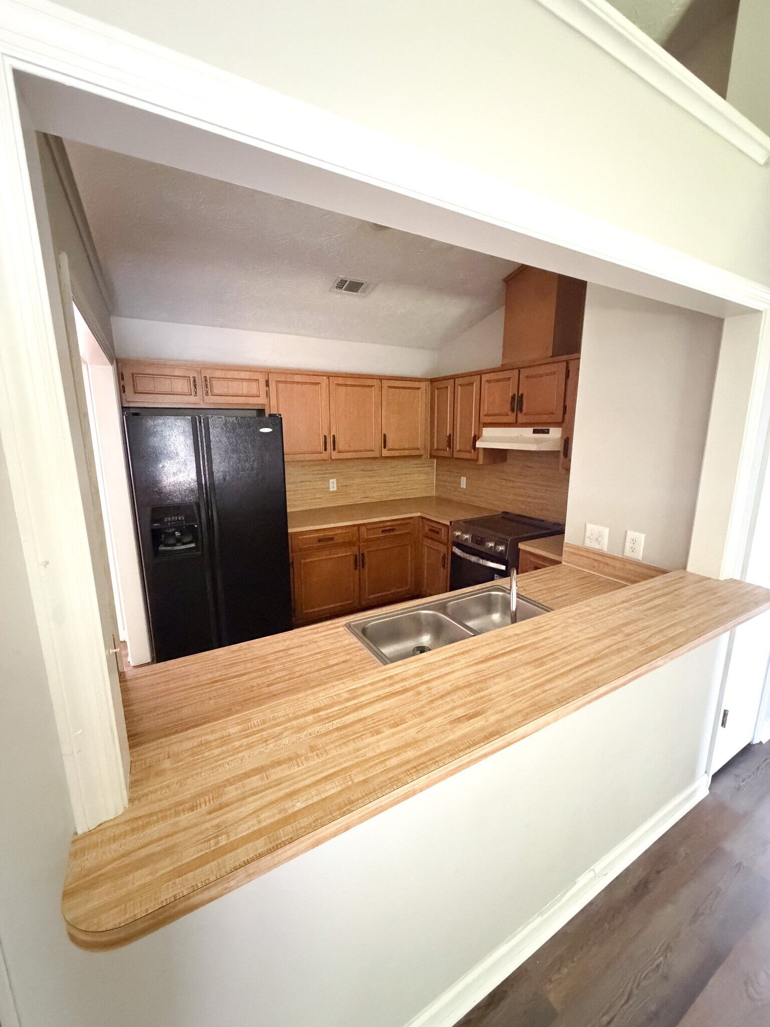Building Photo - 6197 Trestlewood Dr