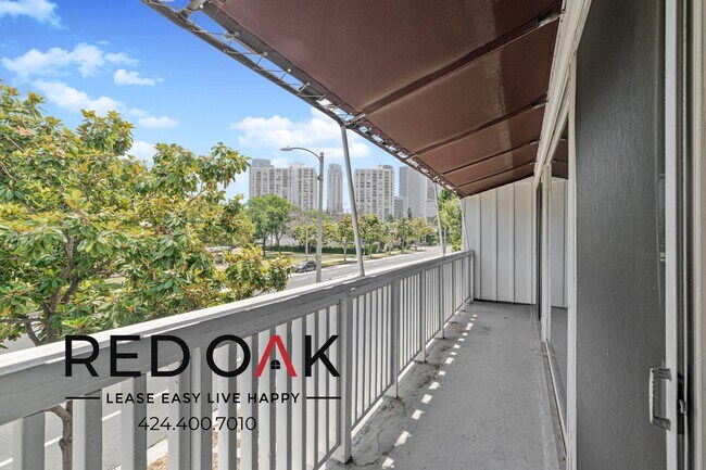 Building Photo - 360 S Linden Dr