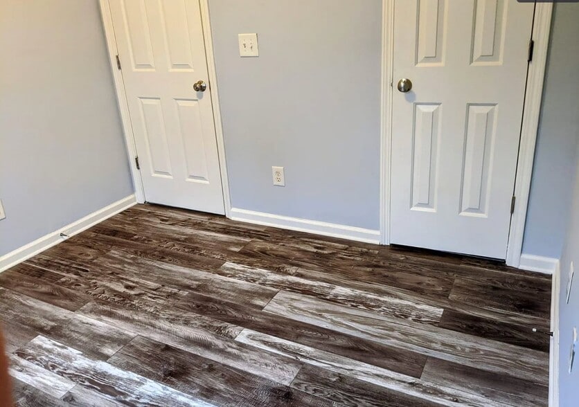 Building Photo - 955 Prestwyck Ct