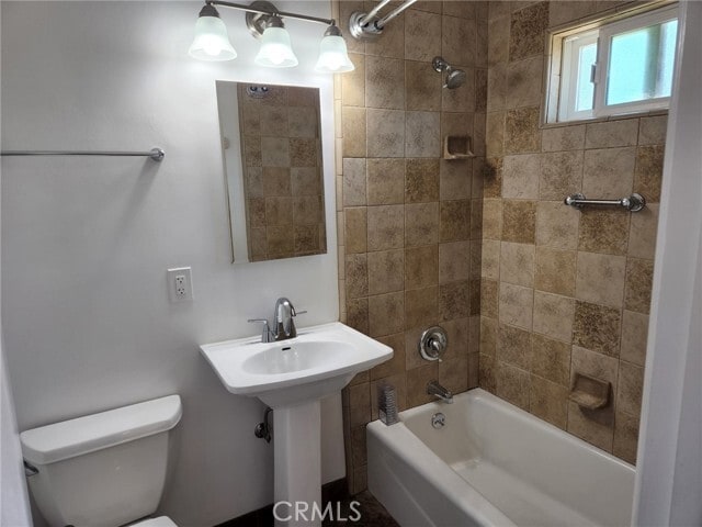 Building Photo - 118 Whiting St