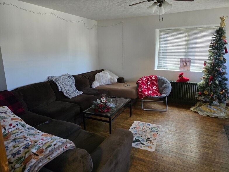 Building Photo - 1200 N Madison St