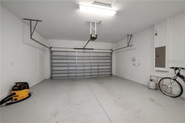 Building Photo - 6064 SW 89th St Rd