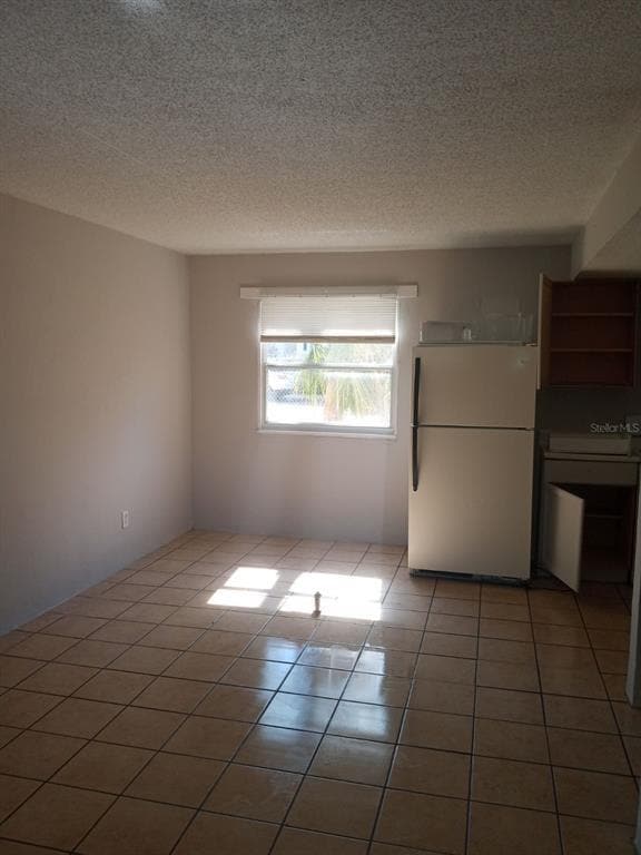 Building Photo - 2700 Palmadelia Ave