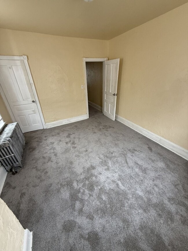Building Photo - Beautiful 3 Bedroom Home – Updated & Move In Ready – Cobbs Creek / West Philly
