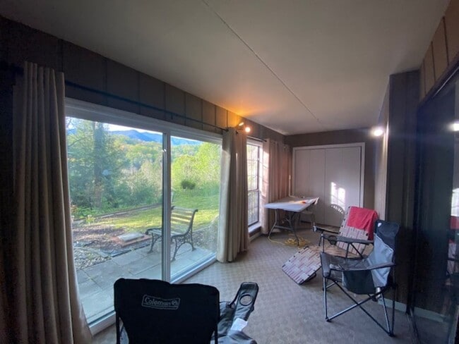 Building Photo - Condo Life!!!