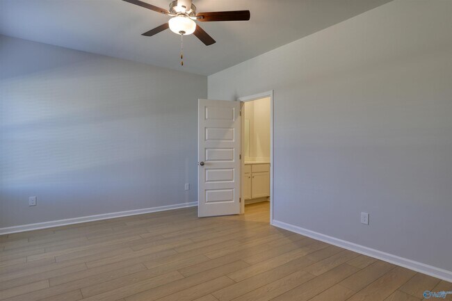 Building Photo - 108 Karenlee Cir