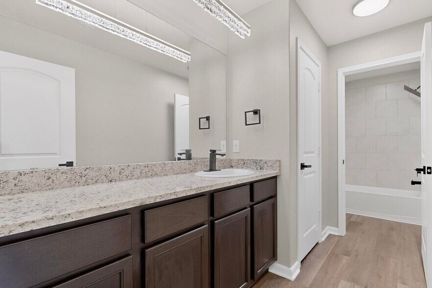 Building Photo - 15022 Harbor Lndg