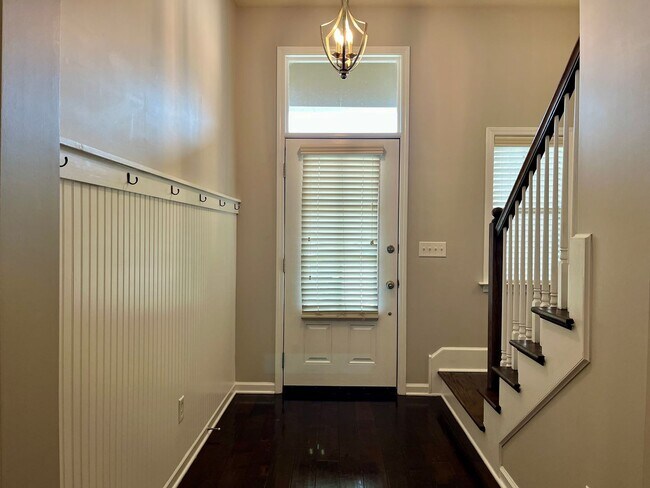 Building Photo - Deer Creek - 4BR/ 2 story/ 2500+SQFT