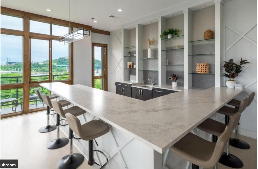 Building Photo - 200 Manufacturers Rd