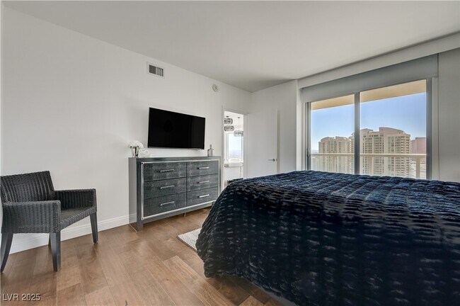 Building Photo - 222 Karen Ave