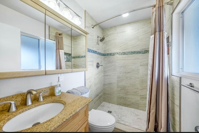 Building Photo - 4055 Draco Dr