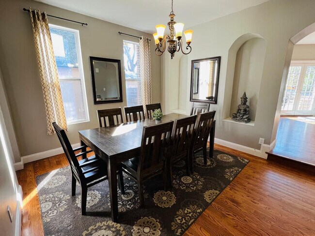 Building Photo - 3209 W Fairview Pl