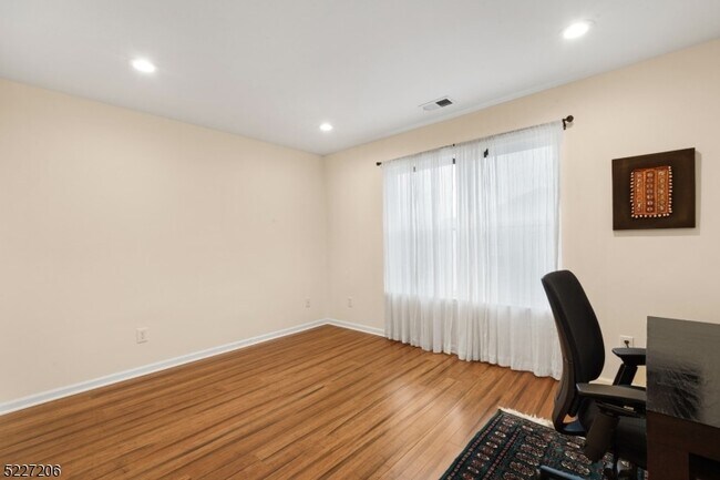 Building Photo - 70 Alvin Sloan Ave